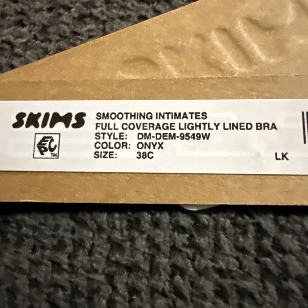 Skims Smoothing Intimates Full Coverage Lightly Lined Bra - Onyx - NWT - 38C - Picture 5 of 5